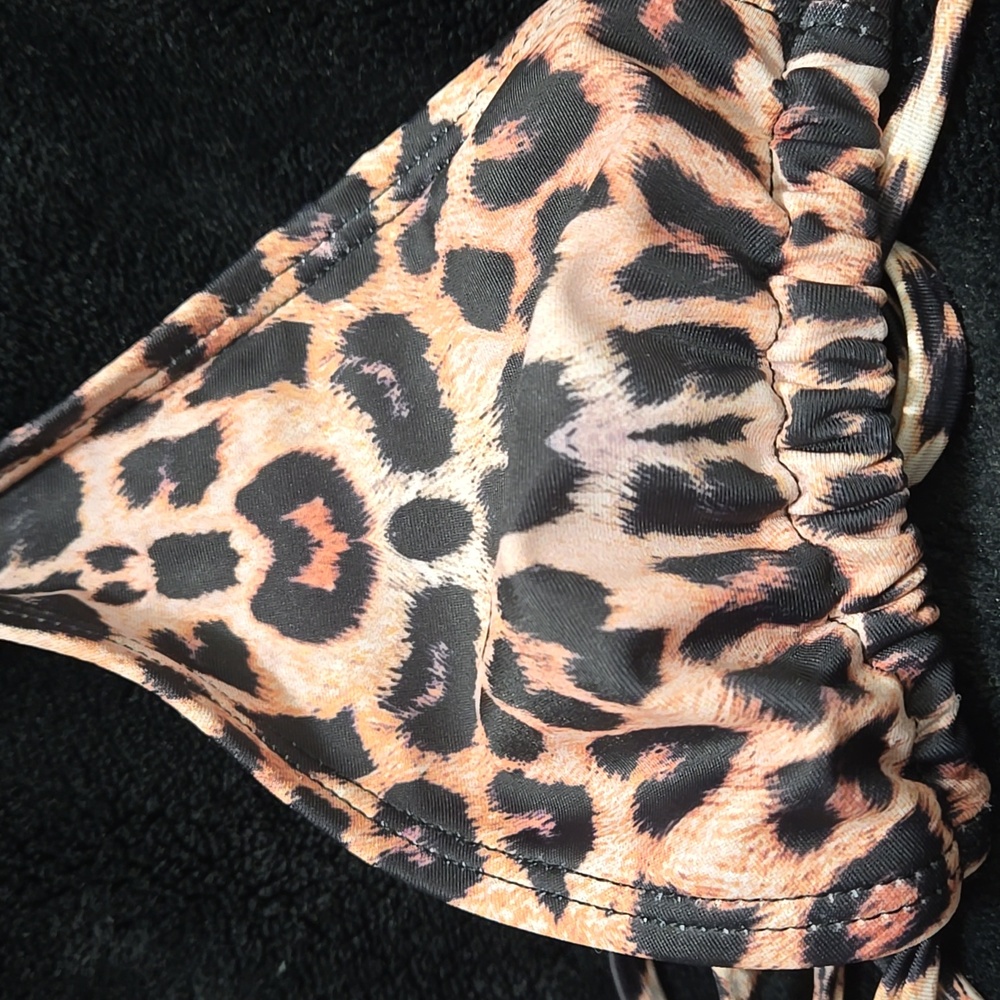 Leopard Print Bikini Set - Picture 4 of 5